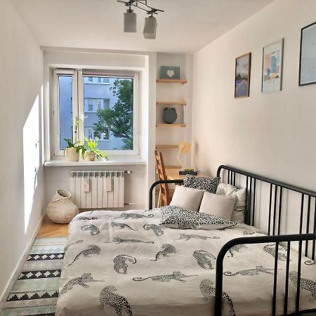 Comfortable And Cosy Apartment 3 Beds-City Center Варшава Экстерьер фото